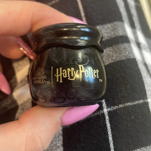 Harry Potter lip Sleeping Mask in Magic Cauldron - Picture 4 of 7